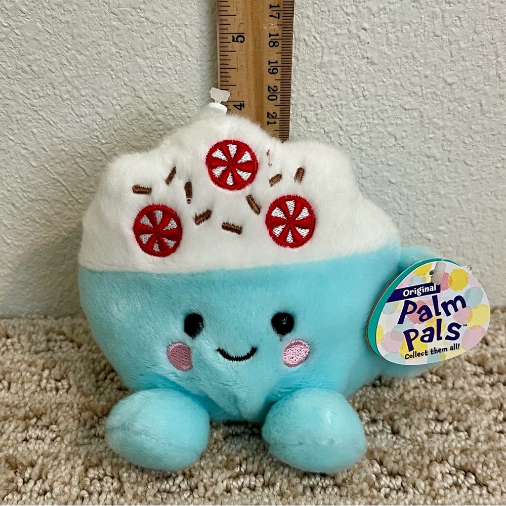 NWT Palm Pals Holiday 5" blue plush Piper Peppermint Latte by Aurora Jan 2023